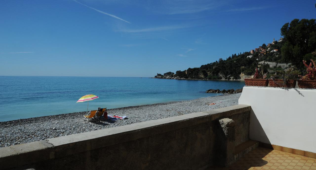Holiday'S Beach Aparthotel Ventimiglia Exterior foto