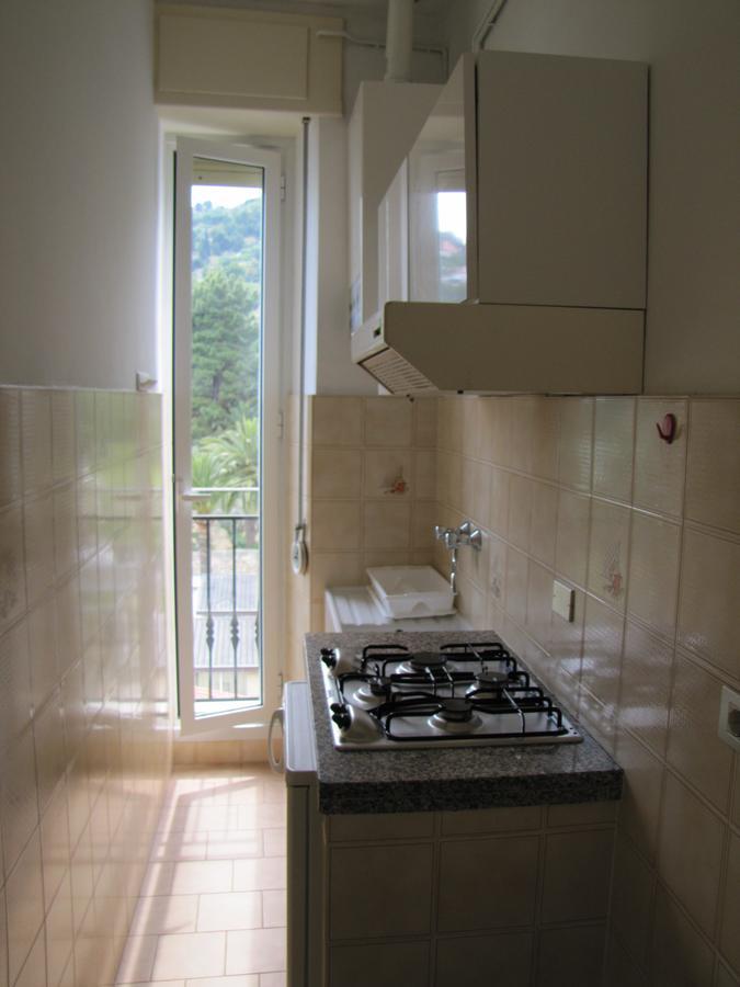 Holiday'S Beach Aparthotel Ventimiglia Exterior foto