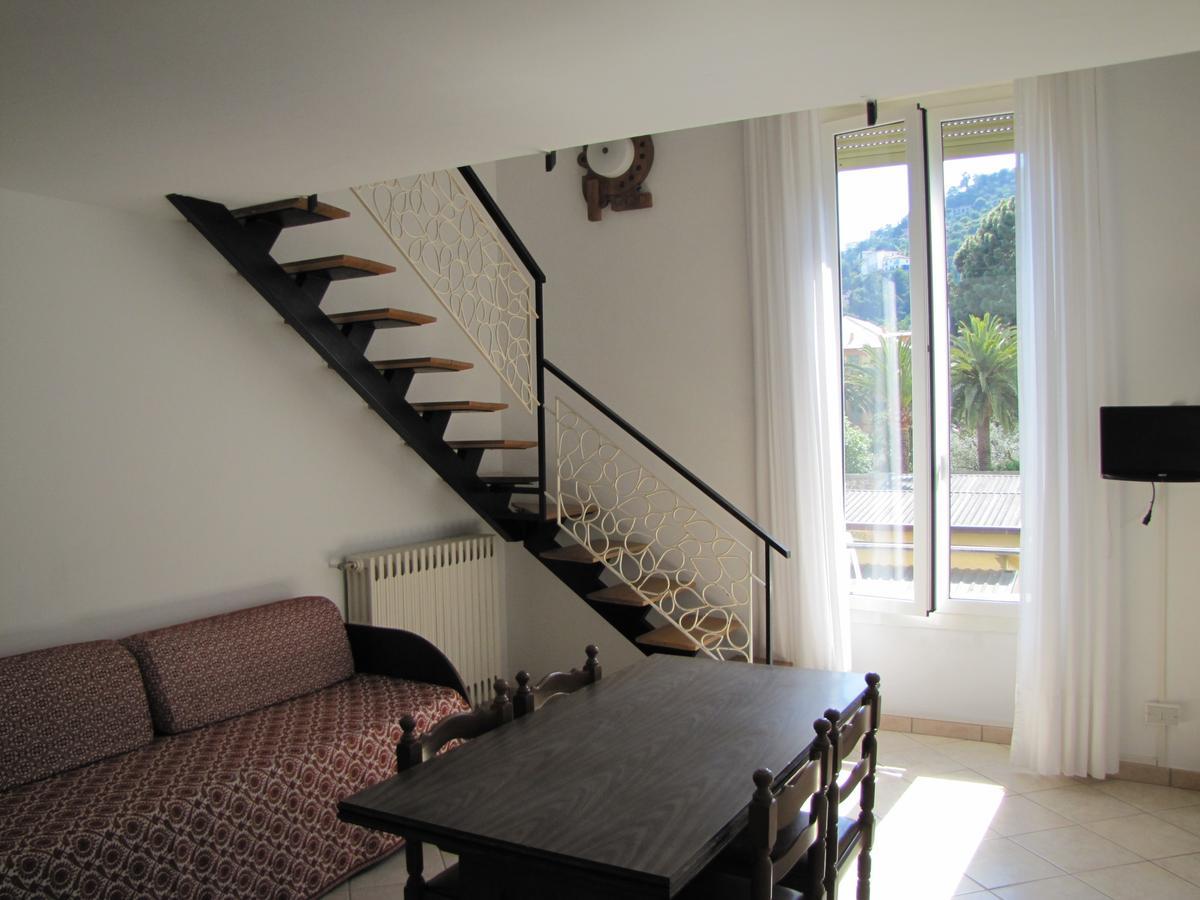 Holiday'S Beach Aparthotel Ventimiglia Exterior foto